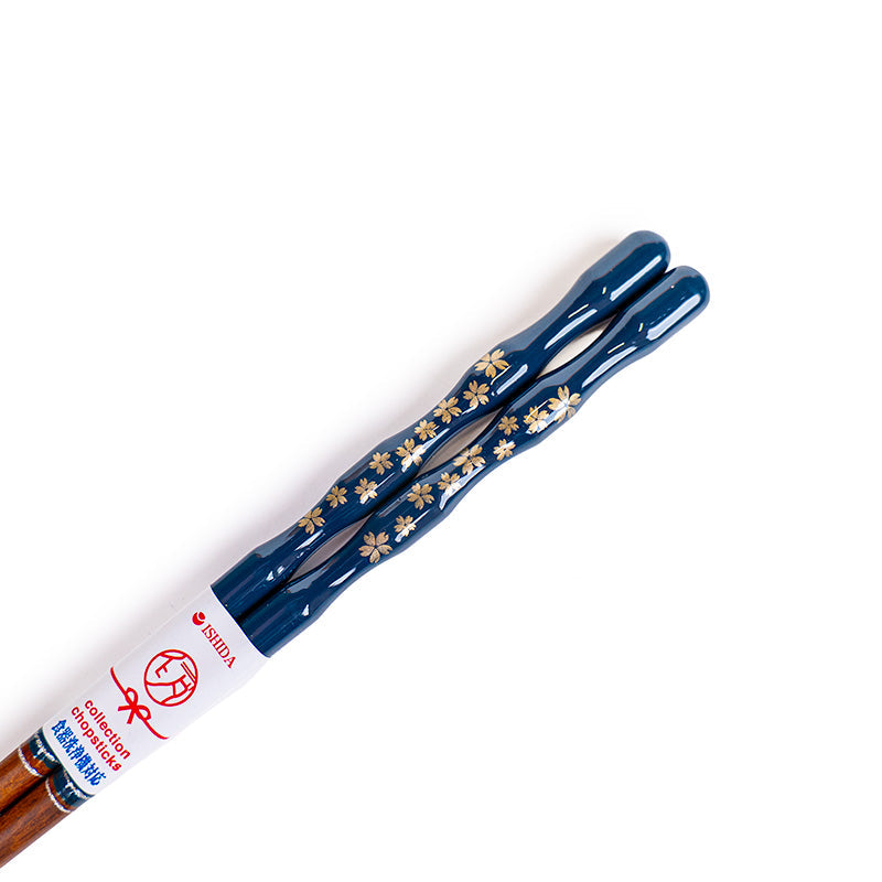 Japanische Essstäbchen in gewellter Form Sakura-Blau