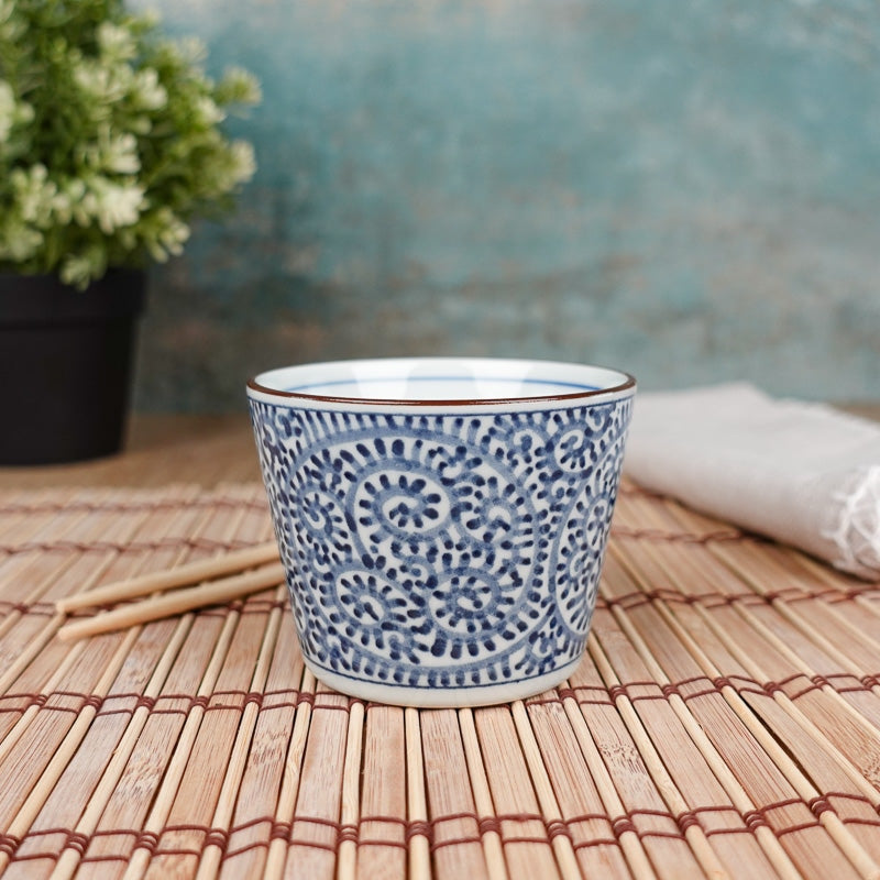 Japanische Soba-Tasse Karakusa