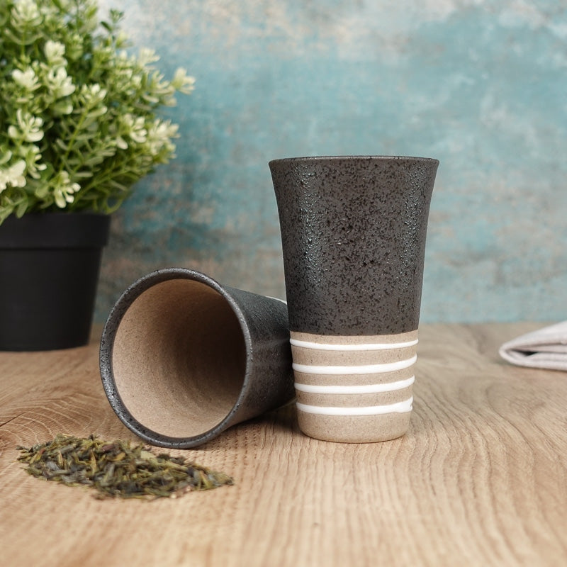 Japanische Tasse Terrakotta Schwarz