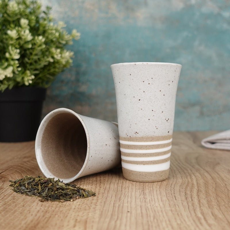 Japanische Tasse Terrakotta Weiß
