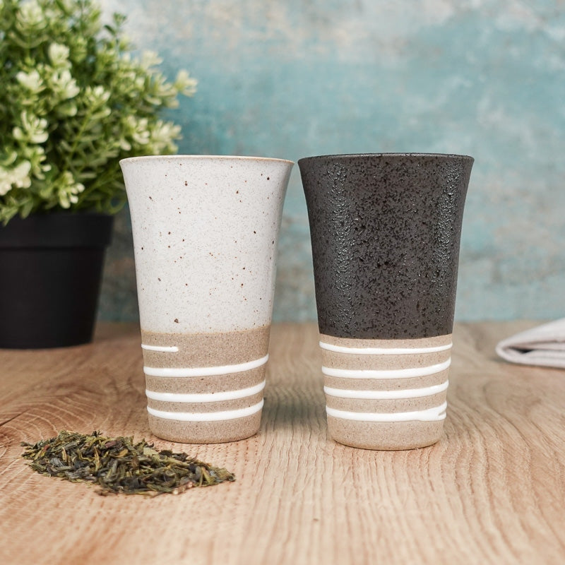 Japanische Tasse Terrakotta Weiß