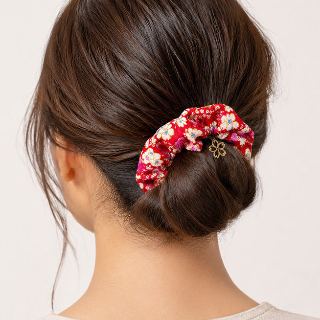 Japanischer Scrunchie - Blumenmuster