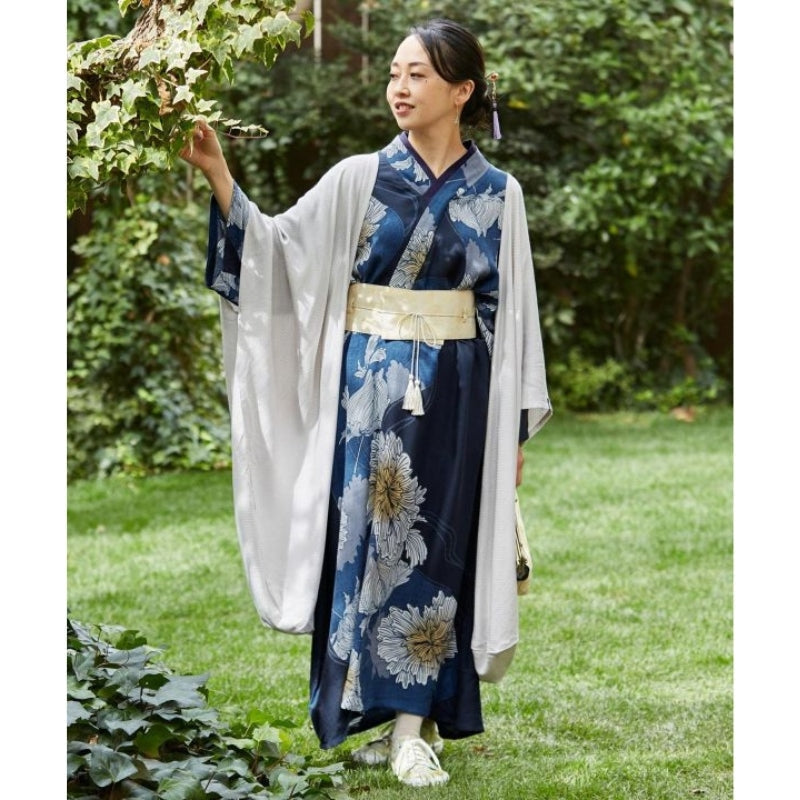 Japanisches Kimono Kleid