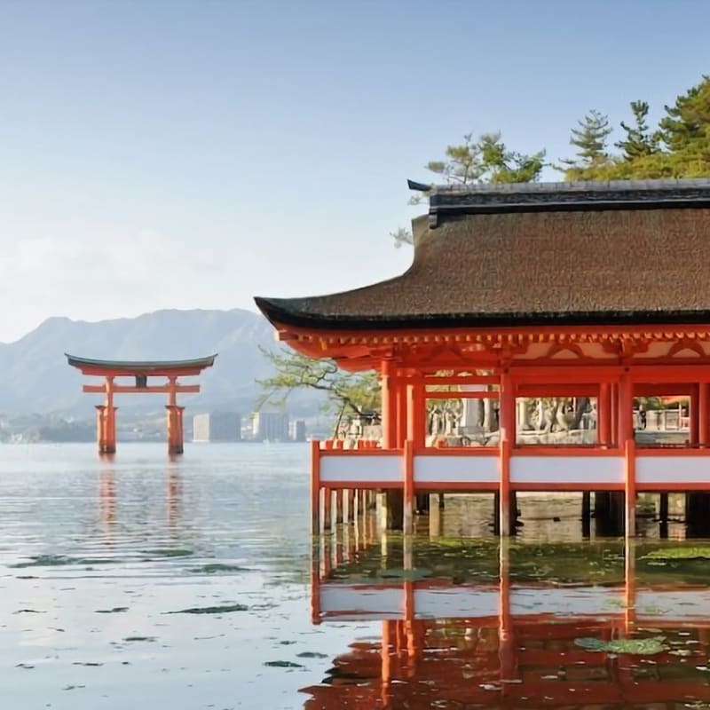 Japanisches Miniaturmodell - Itsukushima-Schrein