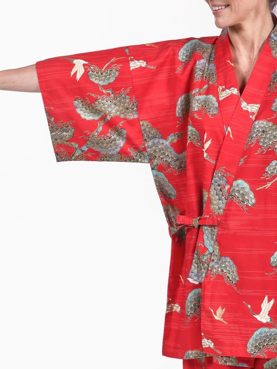 Jinbei Damen – Rot mit Kranich & Kiefer