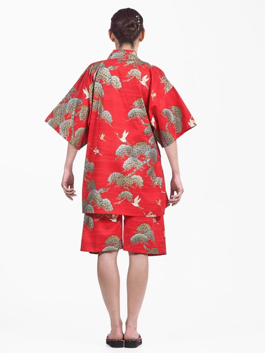 Jinbei Damen – Rot mit Kranich & Kiefer