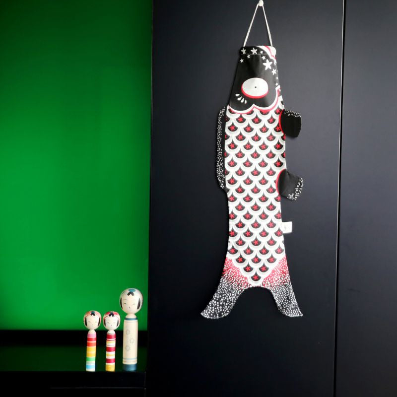 Koinobori Traditionell Schwarz & Weiß (S)