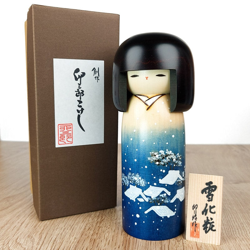 Kokeshi-Puppe Winter