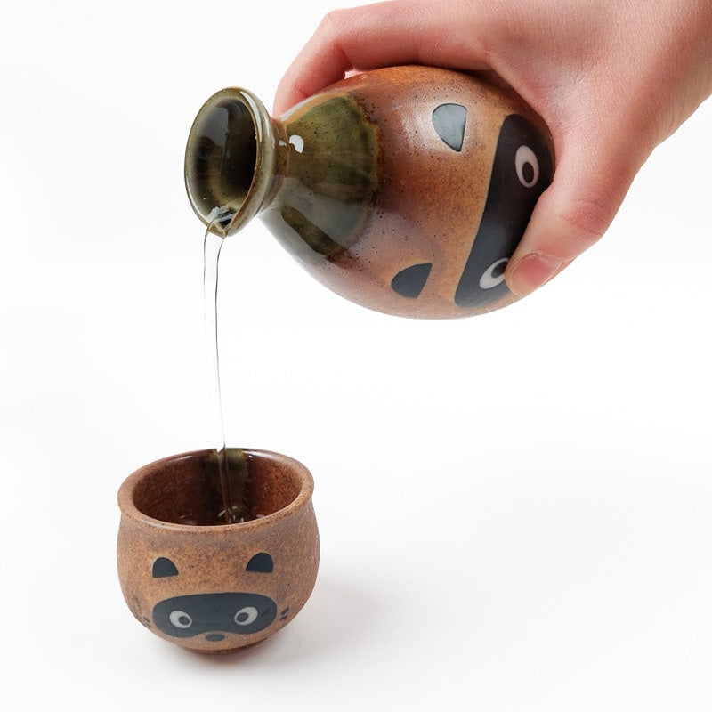 Japanisches Sake-Set Tanuki