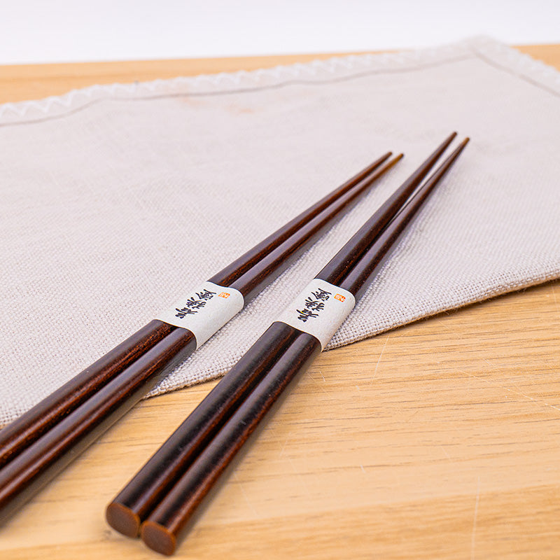 Set 2 japanische Schalen Schwarz-Weiß
