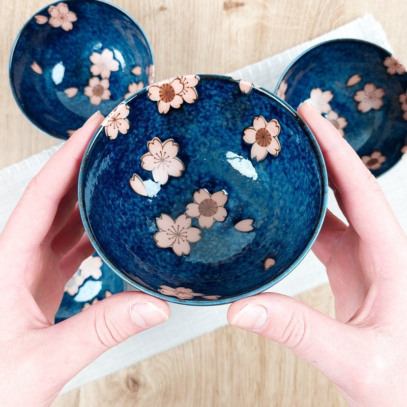 Set mit 5 Japanischen Schalen Sakura