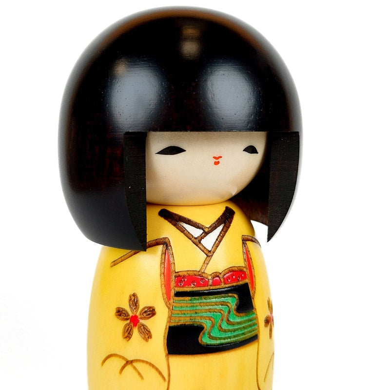 Kokeshi-Puppe Gelb