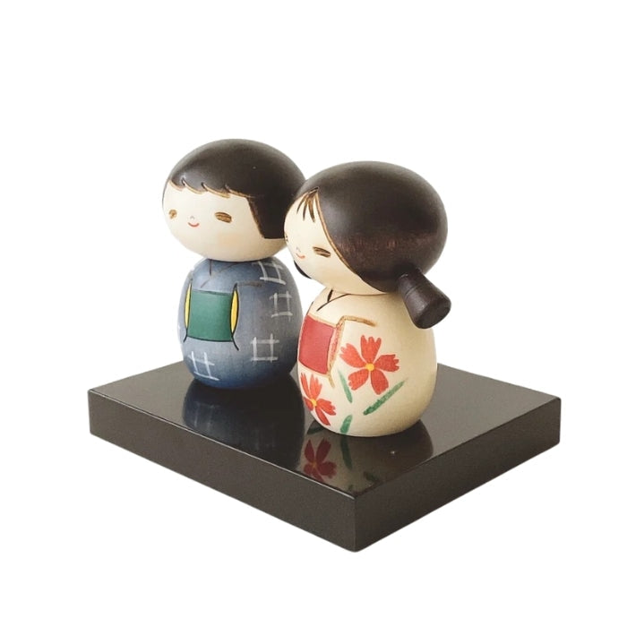 Kokeshi-Puppen Freundschaft