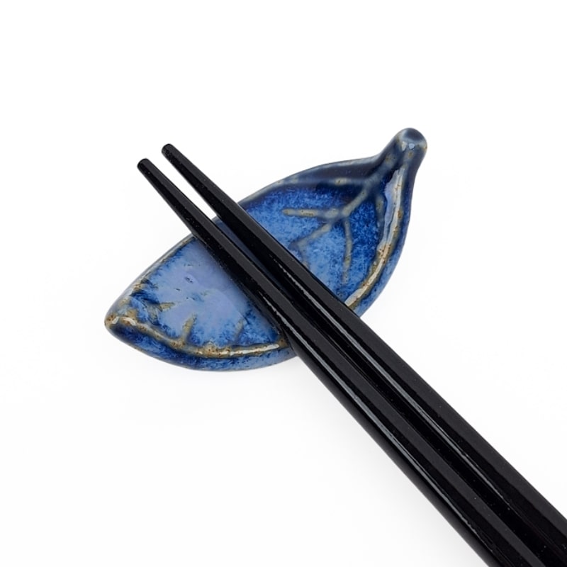 Ablage für Essstäbchen - Blaues Blatt