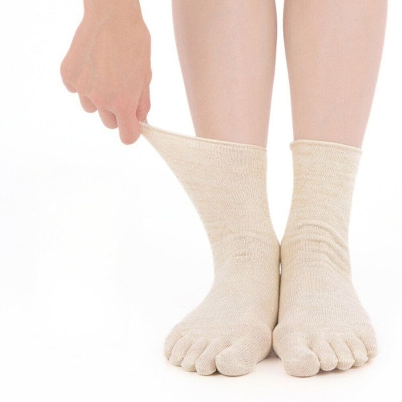 Japanische 5-Finger-Socken aus Naturfaser EU 35-38 / Beige