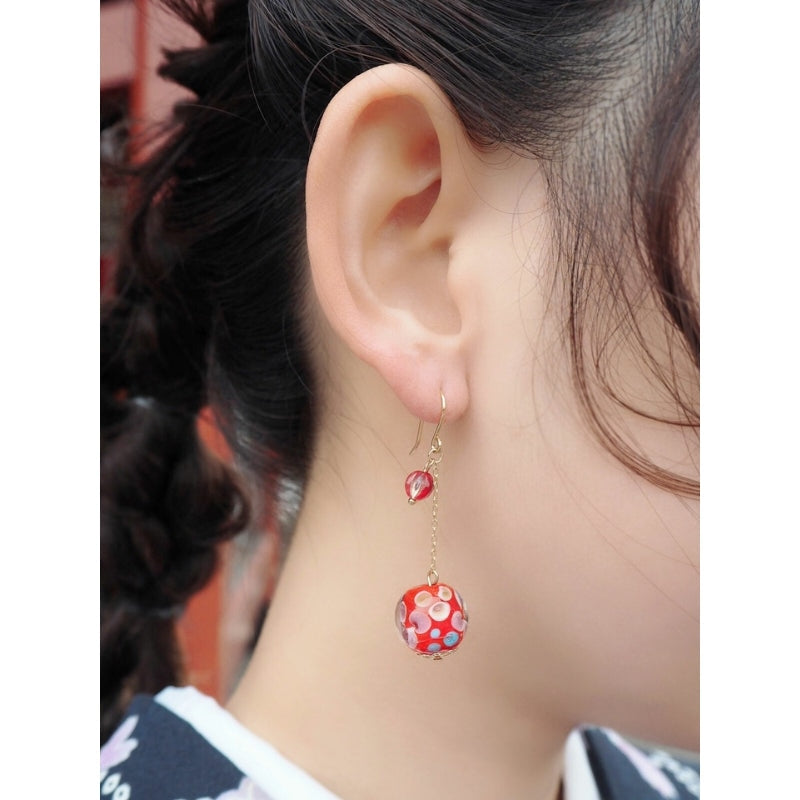 Japanische Ohrringe Rot