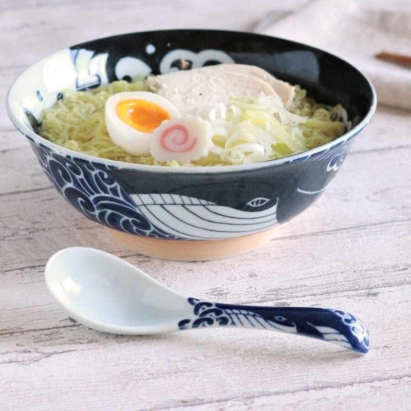 Japanische Suppenlöffel - Walfisch