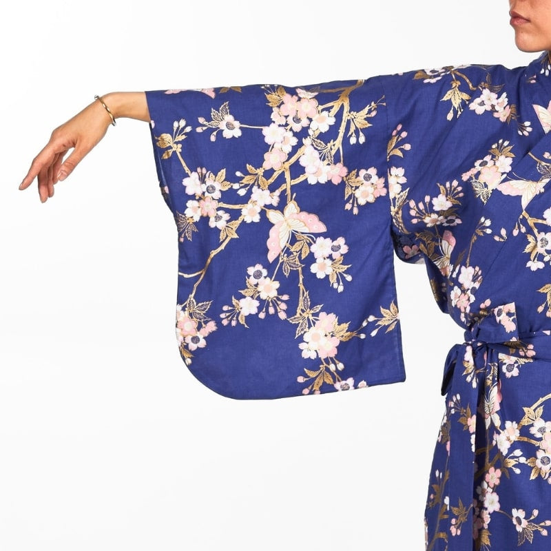 Kimono Yukata Frau Sakura to Chō