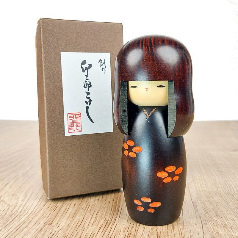 Kokeshi-Puppe Sakura
