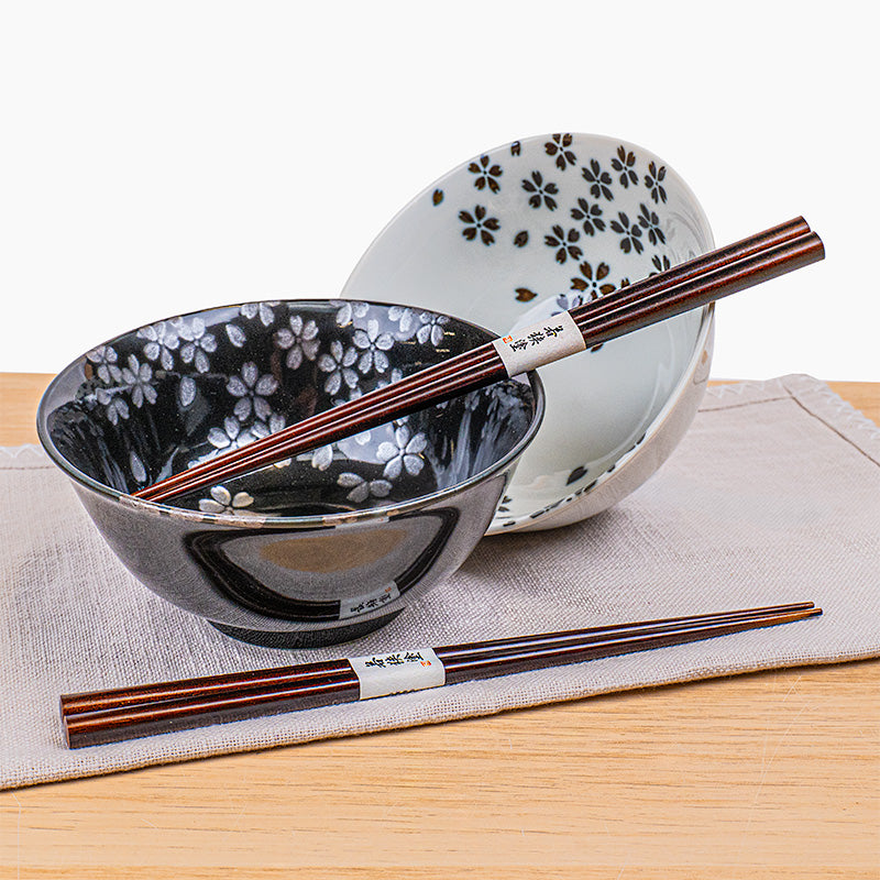 Set 2 japanische Schalen Schwarz-Weiß