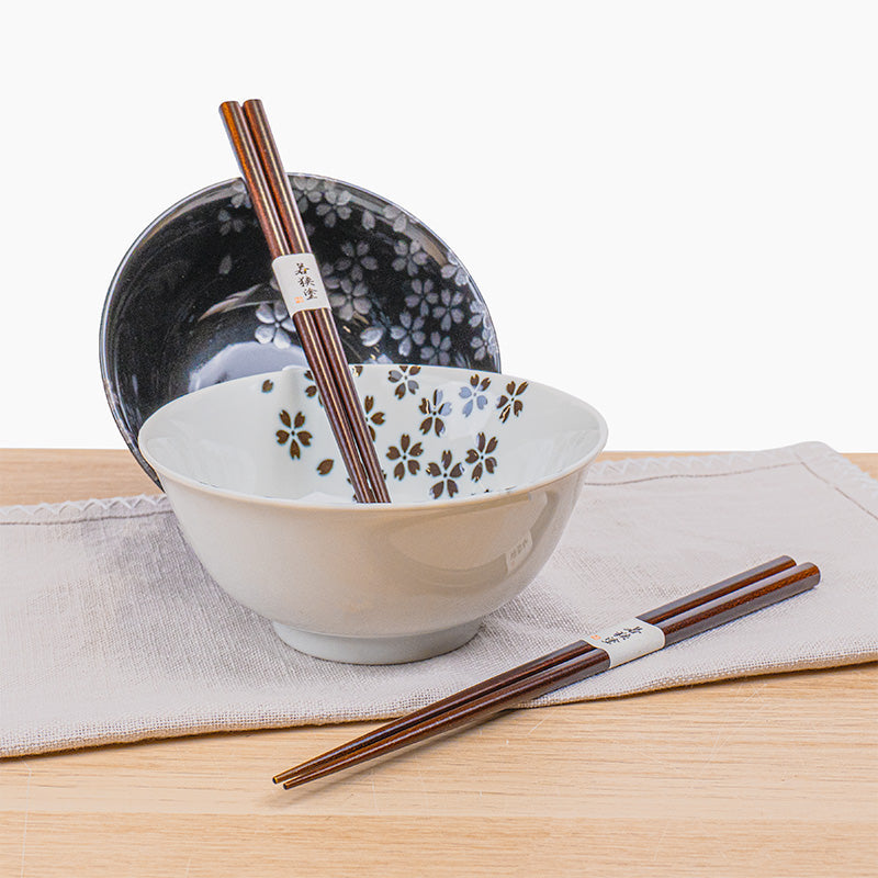 Set 2 japanische Schalen Schwarz-Weiß