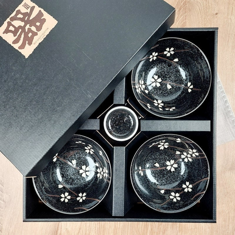 Set mit 5 Japanischen Schalen Spring