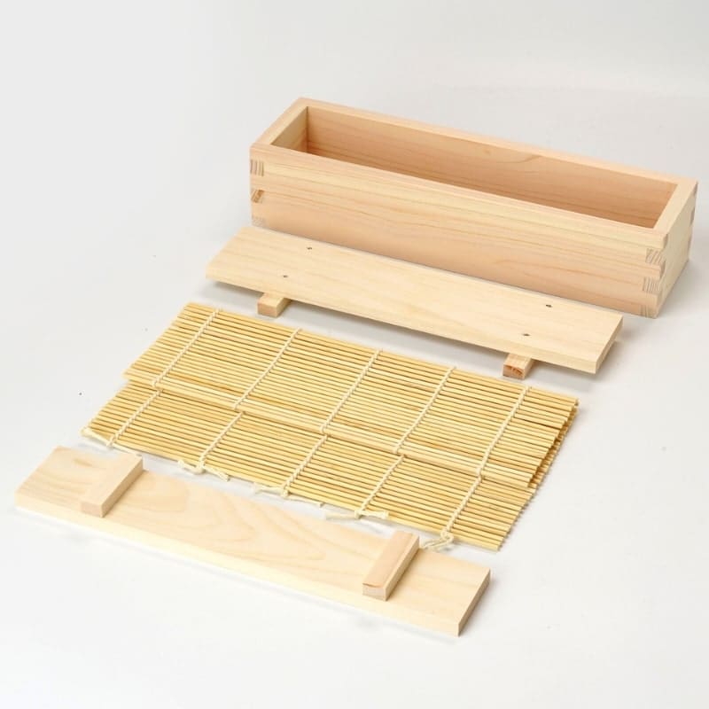 Sushi-Form aus Hinoki & Bambusmatte