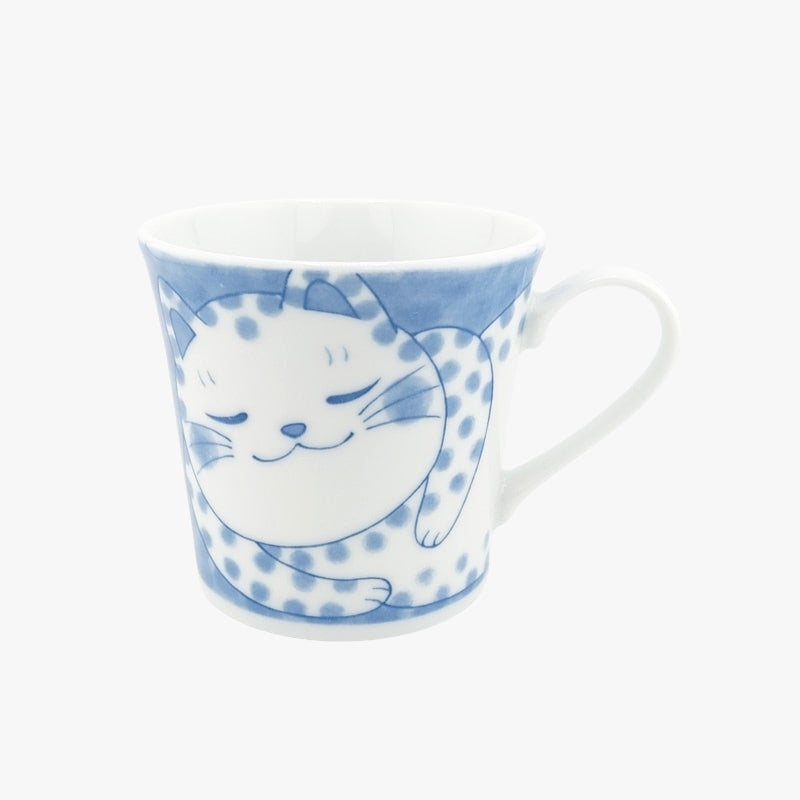 Japanische Tasse Katze mit Erbsen